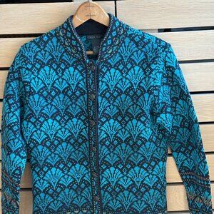 Nordic Traders Women's Cardigan